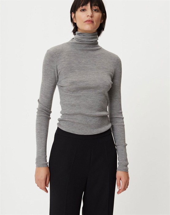 Sierra Pullover